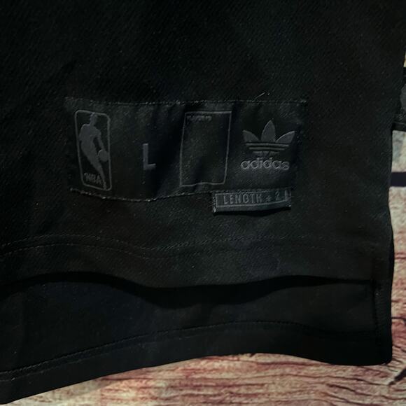 Rare Los Angeles Lakers Kobe Bryant #24 Swingman Blackout Jersey Adidas Black - Picture 4 of 9